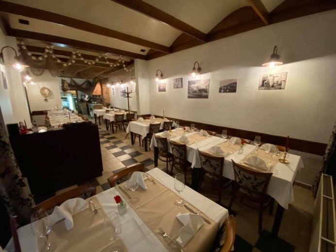 Authentieke houtskoolgrill Sint-Niklaas, Oost-Vlaanderen