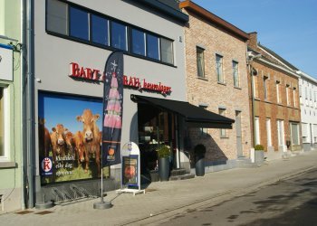 Keurslager Bart & Sarah, Oetingen