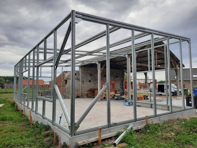 Ervaren bouwvakker in de buurt Torhout, West-Vlaanderen