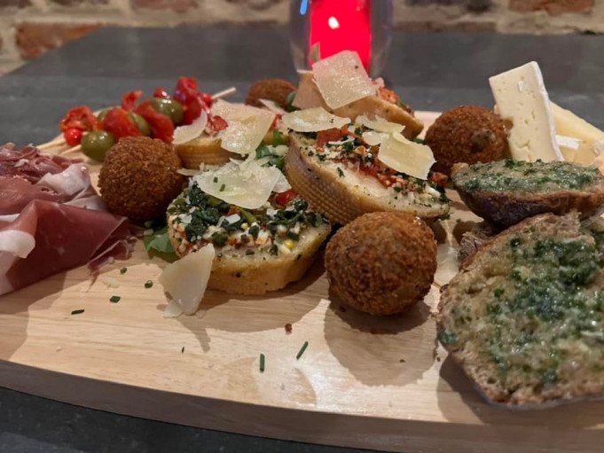 Warme snacks Borgloon, Limburg