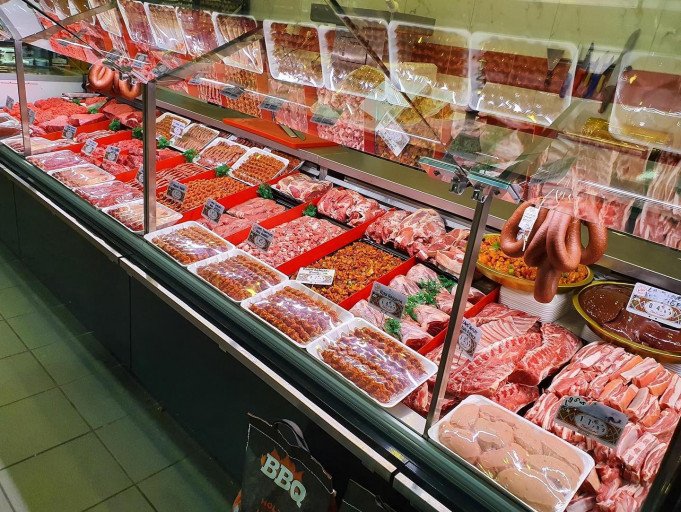 Turkse supermarkt met parking Hamme, Oost-Vlaanderen