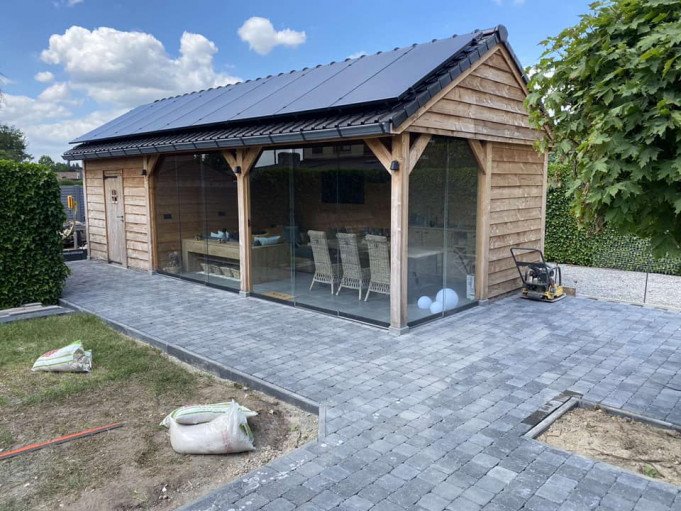 Klinkerwerk voor terras Maaseik, Limburg