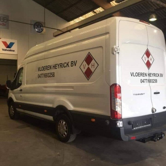 Vloerenlegger in de buurt Oostende, West-Vlaanderen