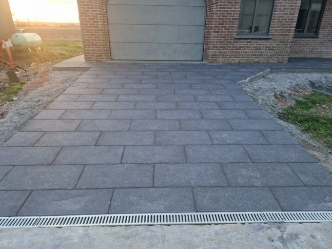 Plaatsen van terrastegels Oostende, West-Vlaanderen