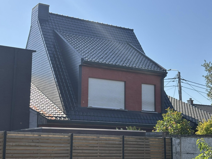 Plaatsen van hellende daken Kortemark, West-Vlaanderen