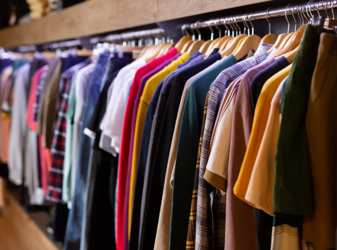 Kringloopwinkel in de buurt Lo-Reninge, West-Vlaanderen